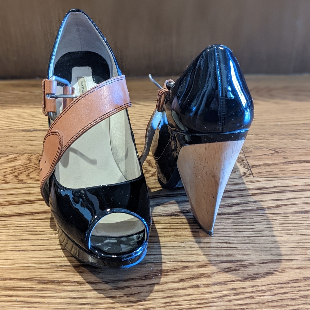 Max Studio Heels - Picture 2 of 6